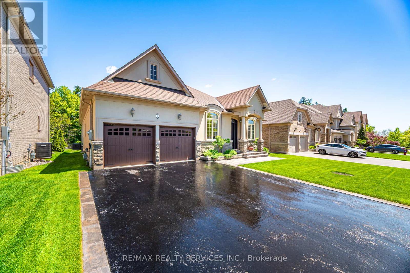 48 BEACON HILL DRIVE