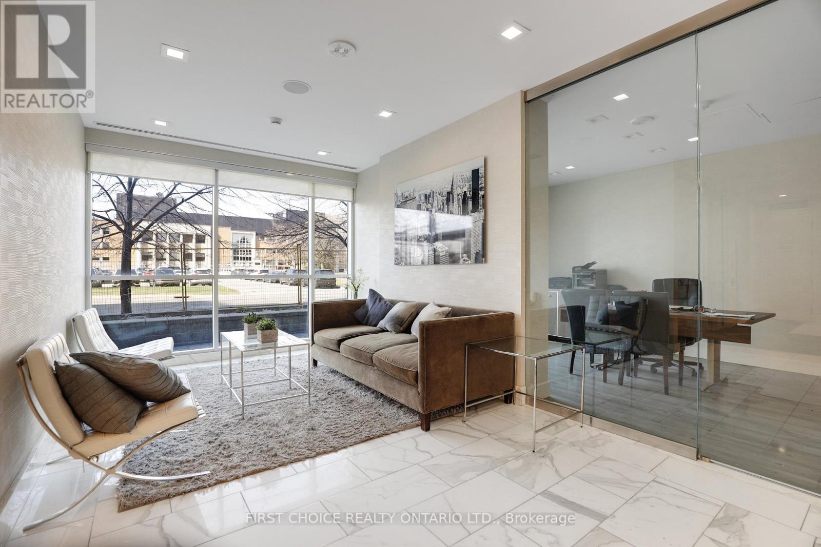 506 - 201 PARKDALE AVENUE