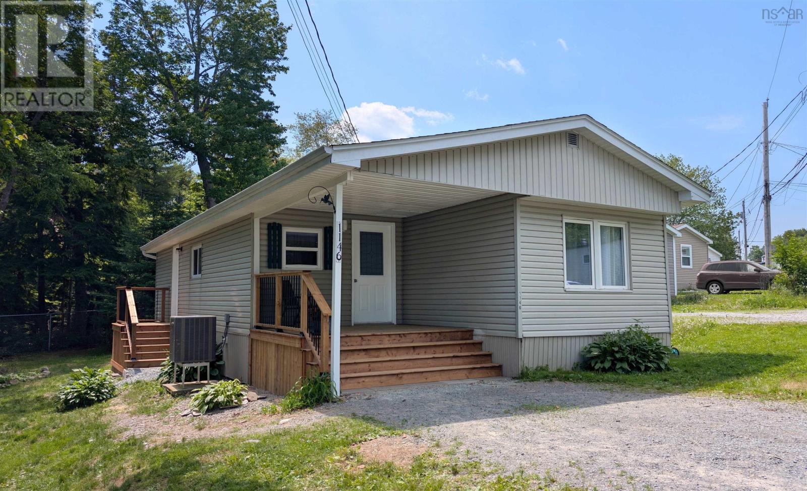 Photo 1 of 35 — 1146 Susan Drive, Beaver Bank, NS B4E1P1