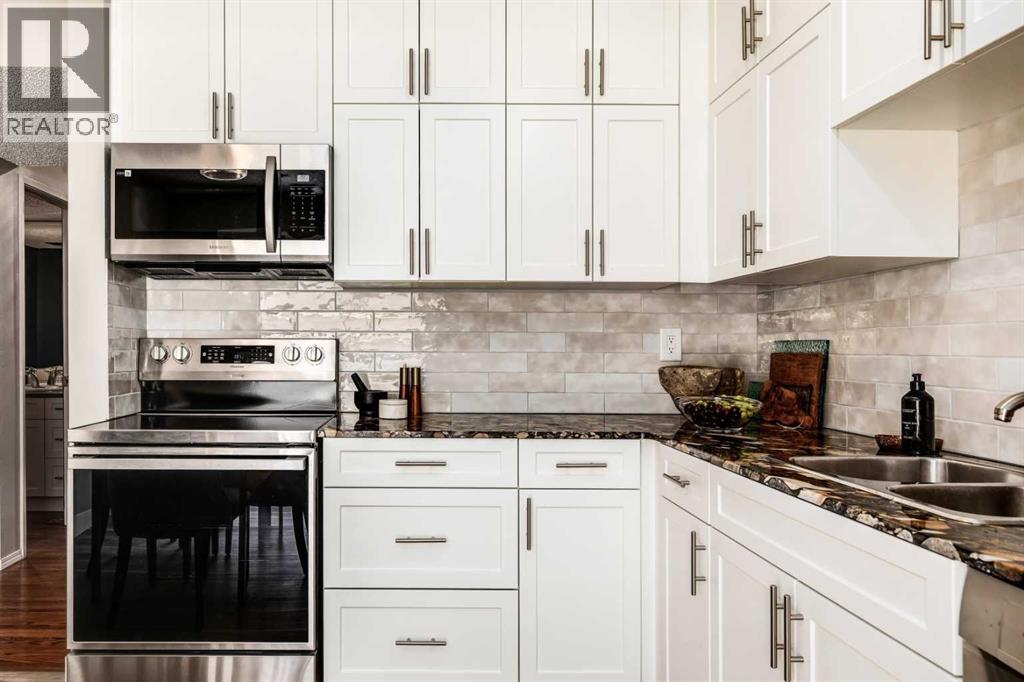 201, 1305 Glenmore Trail SW