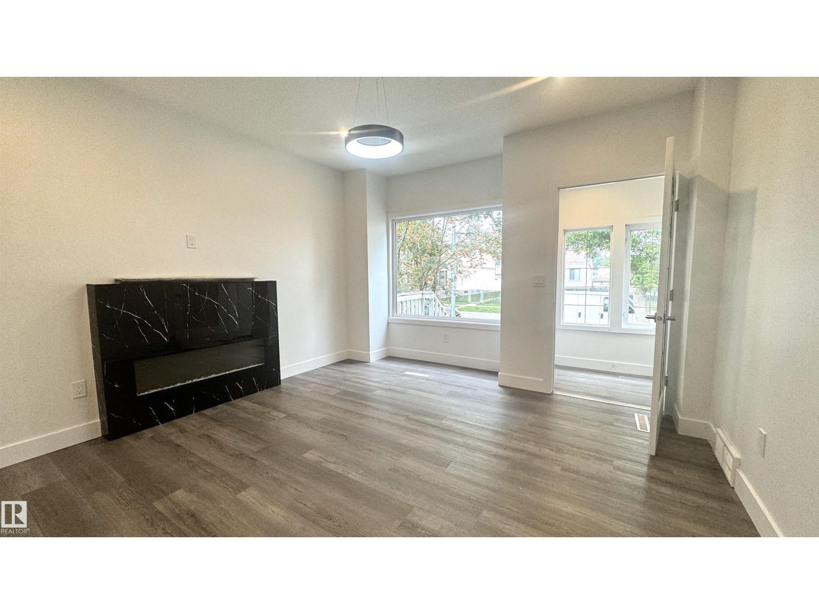11537 81 ST NW