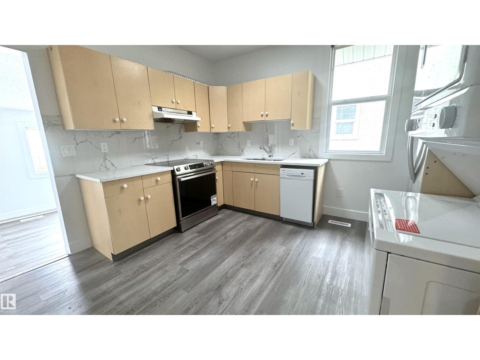 11537 81 ST NW