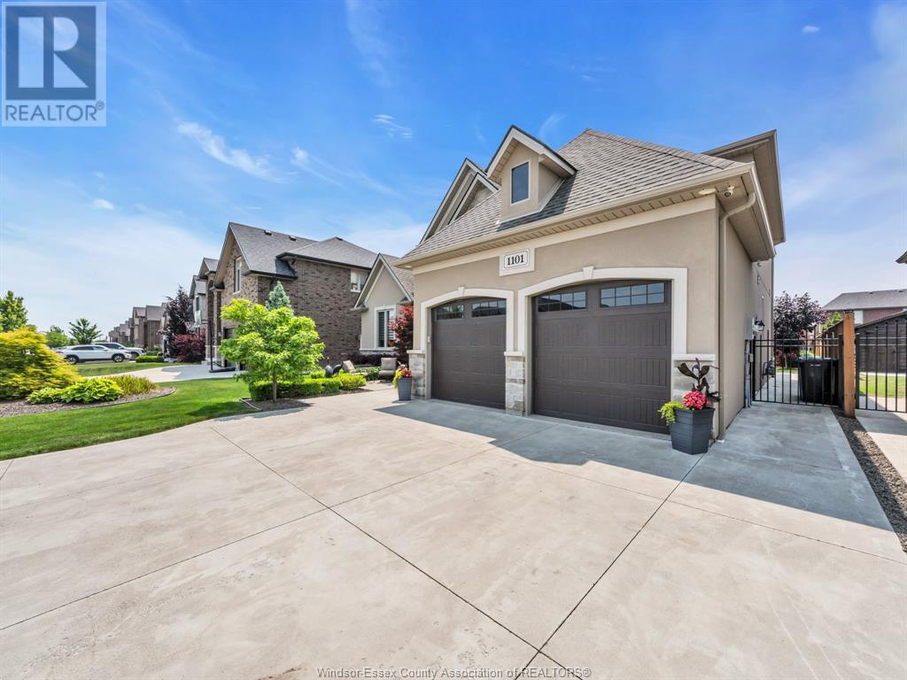 1101 CHARLOTTE CRESCENT