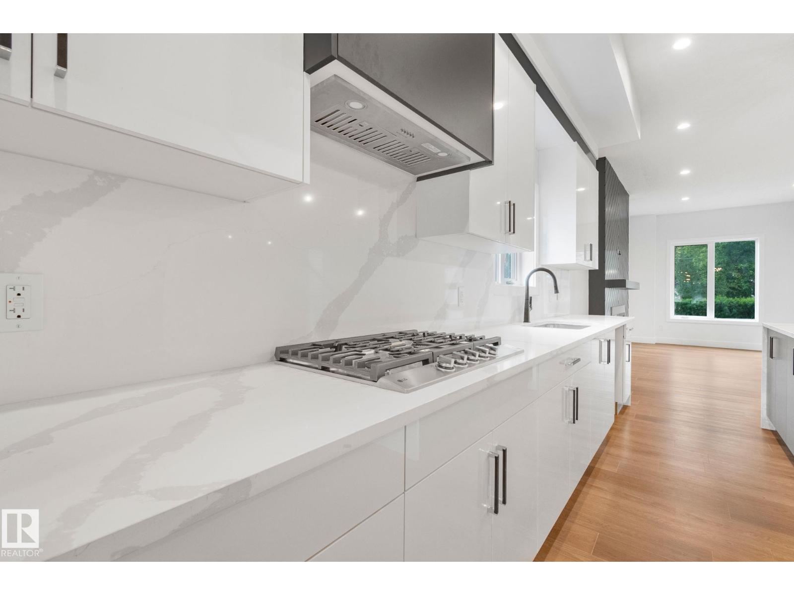 11036 128 ST NW