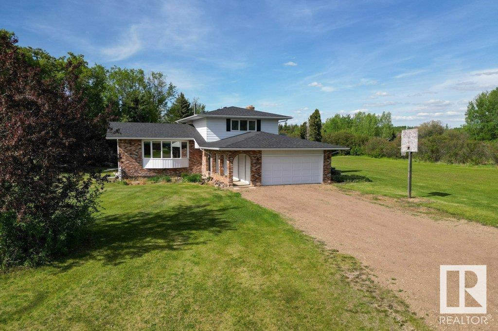 #14 53111 RGE ROAD 220