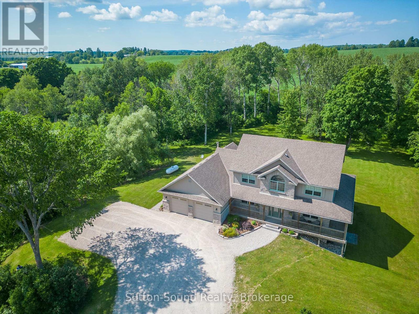 802677 GREY 40 ROAD