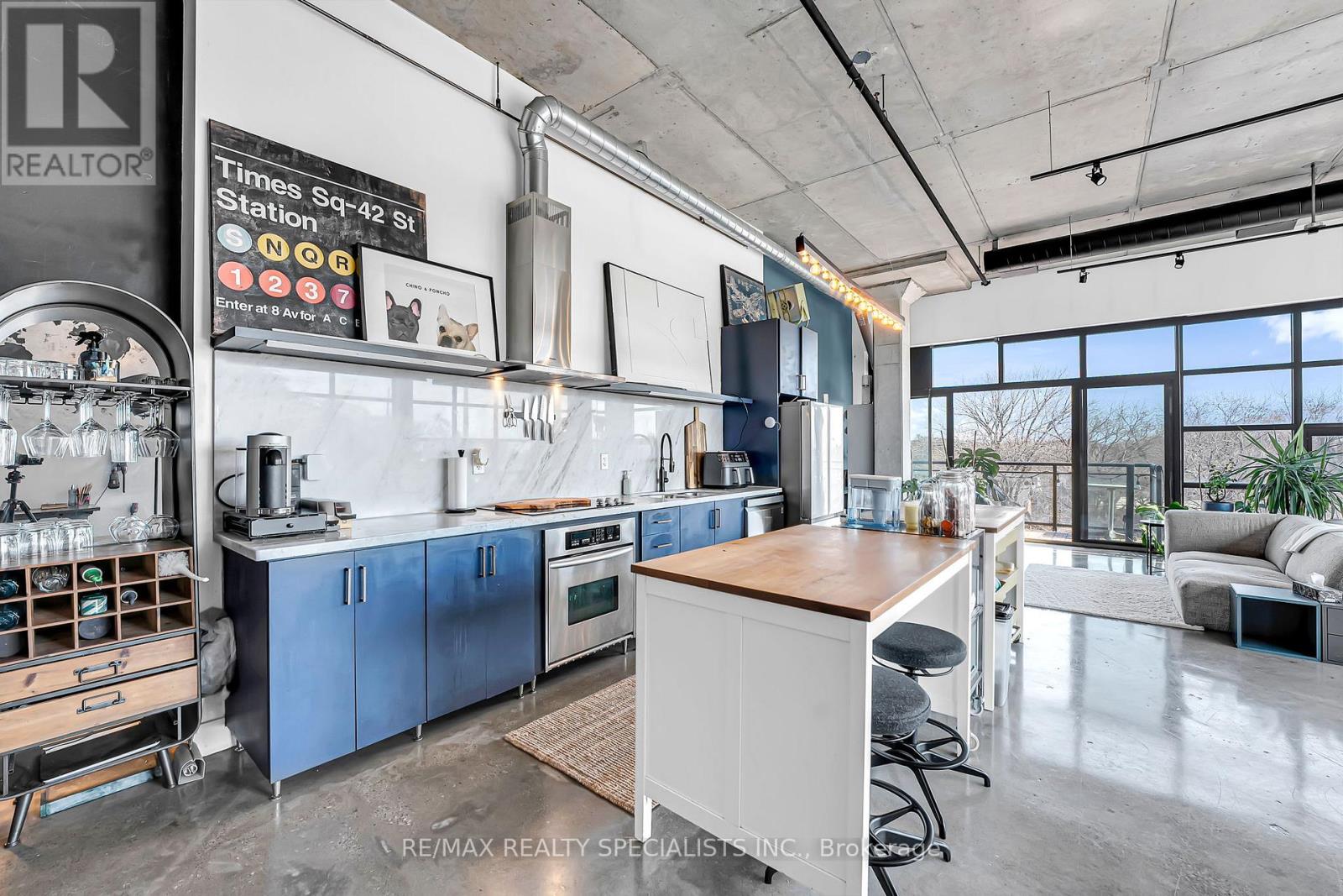 520 - 68 BROADVIEW AVENUE