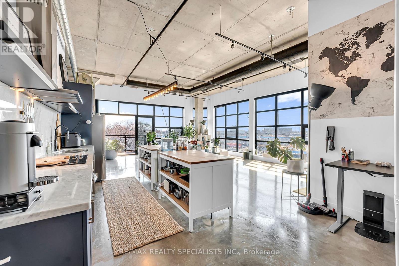 520 - 68 BROADVIEW AVENUE