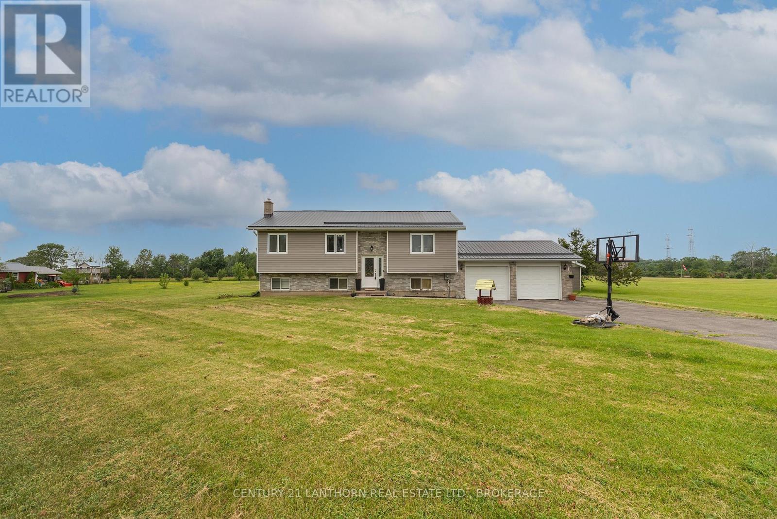 3358 SCANLAN ROAD