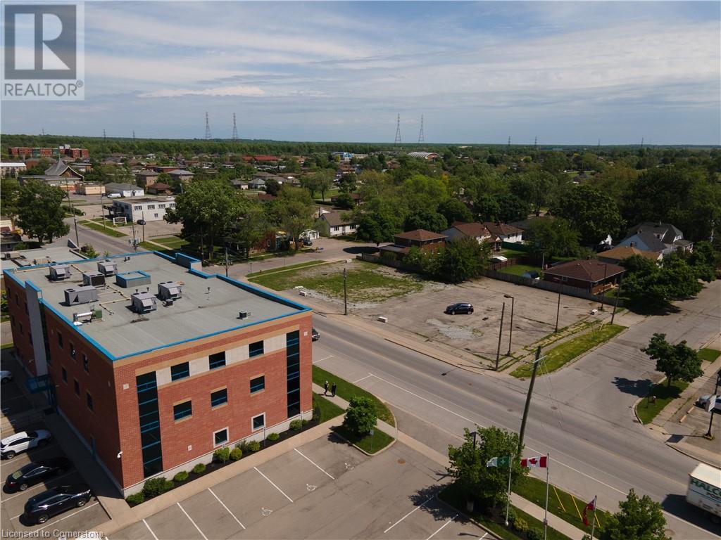 811 EAST MAIN Street