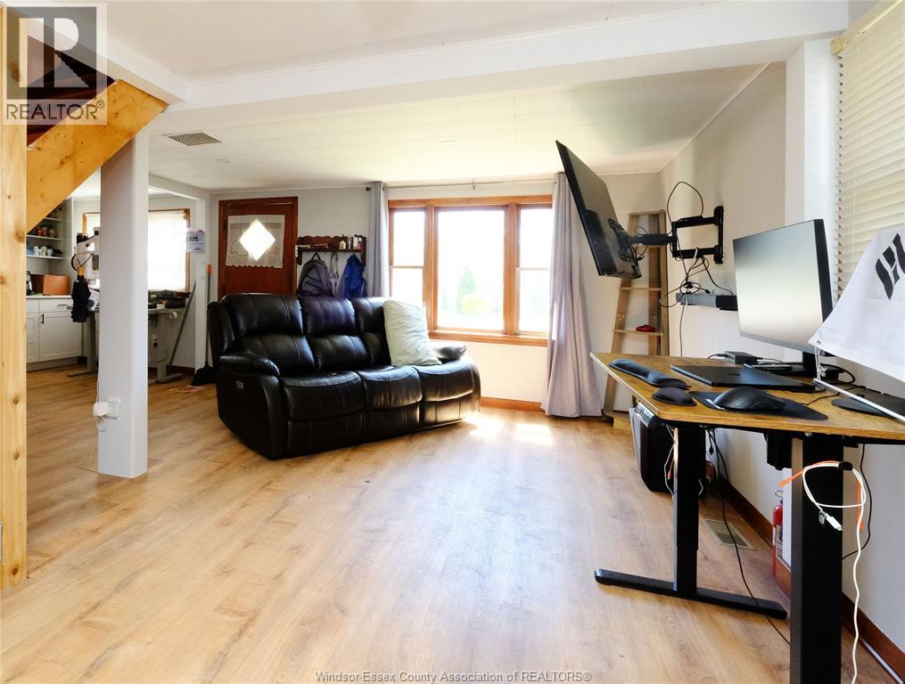 31 Maidstone AVENUE East
