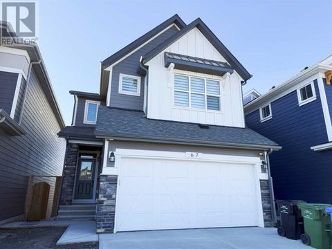 67 ROYSTON Heath NW Calgary AB T3L0K3