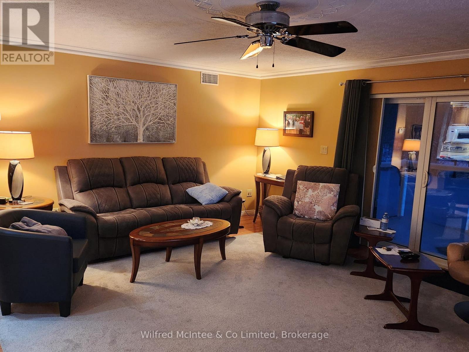 201 - 85 WILLIAM STREET N