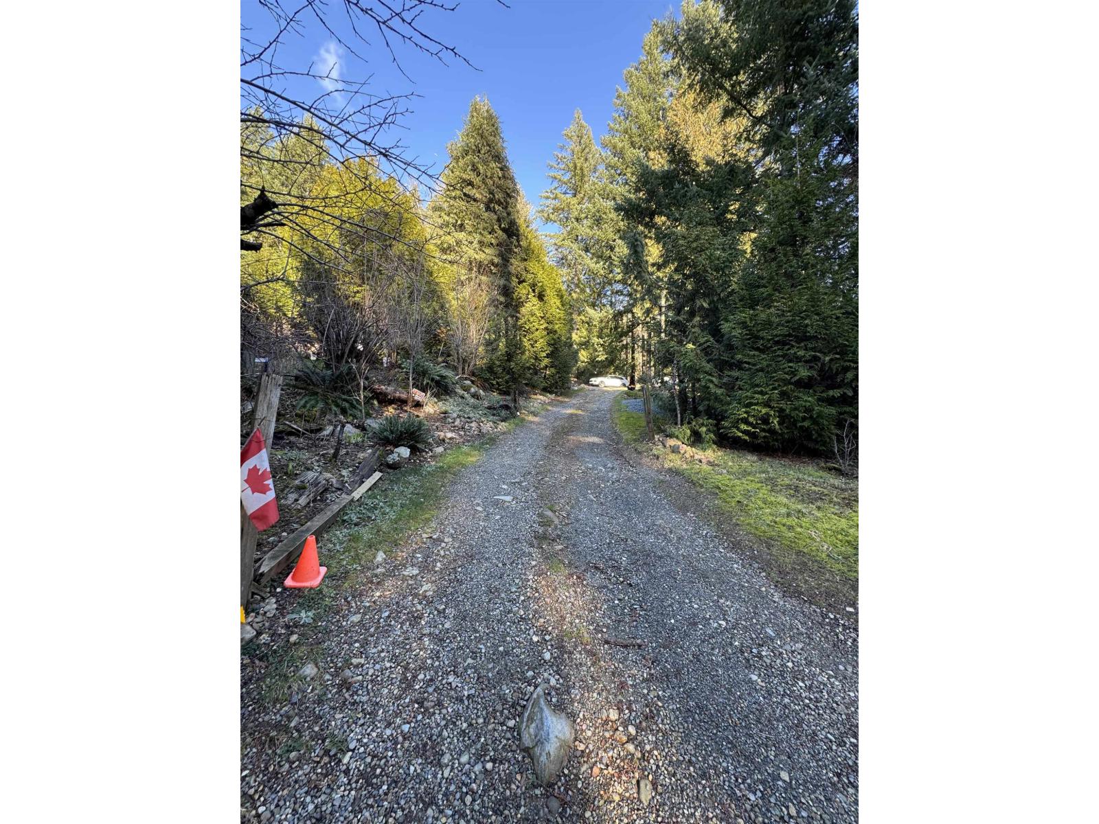 2391 LOUGHEED HIGHWAY|Mt Woodside