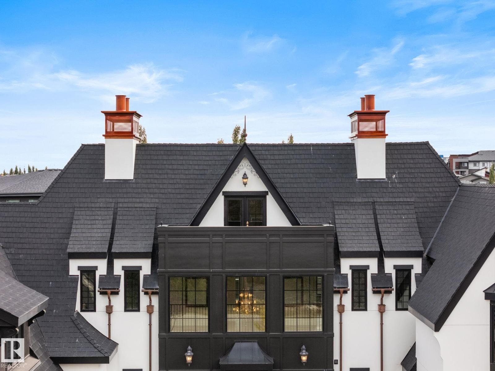 183 WINDERMERE DR NW