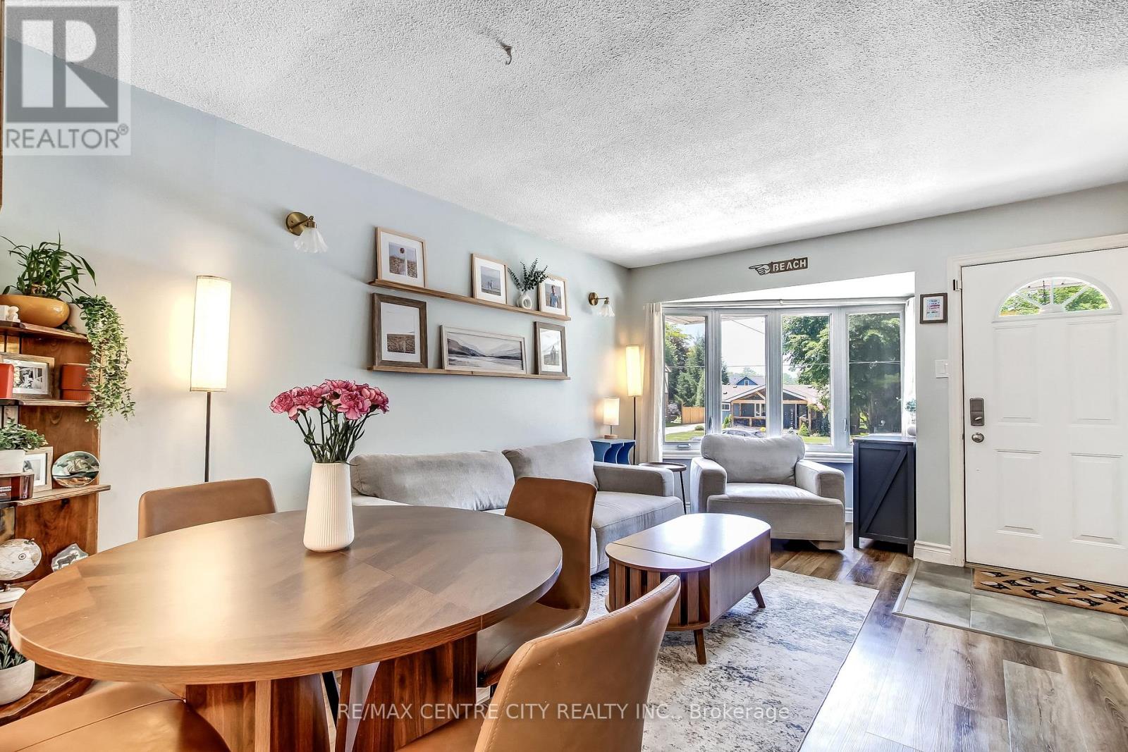 A - 263 FRANCES STREET