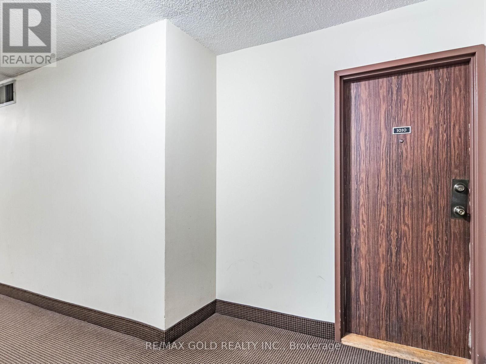 1010 - 17 KNIGHTSBRIDGE ROAD