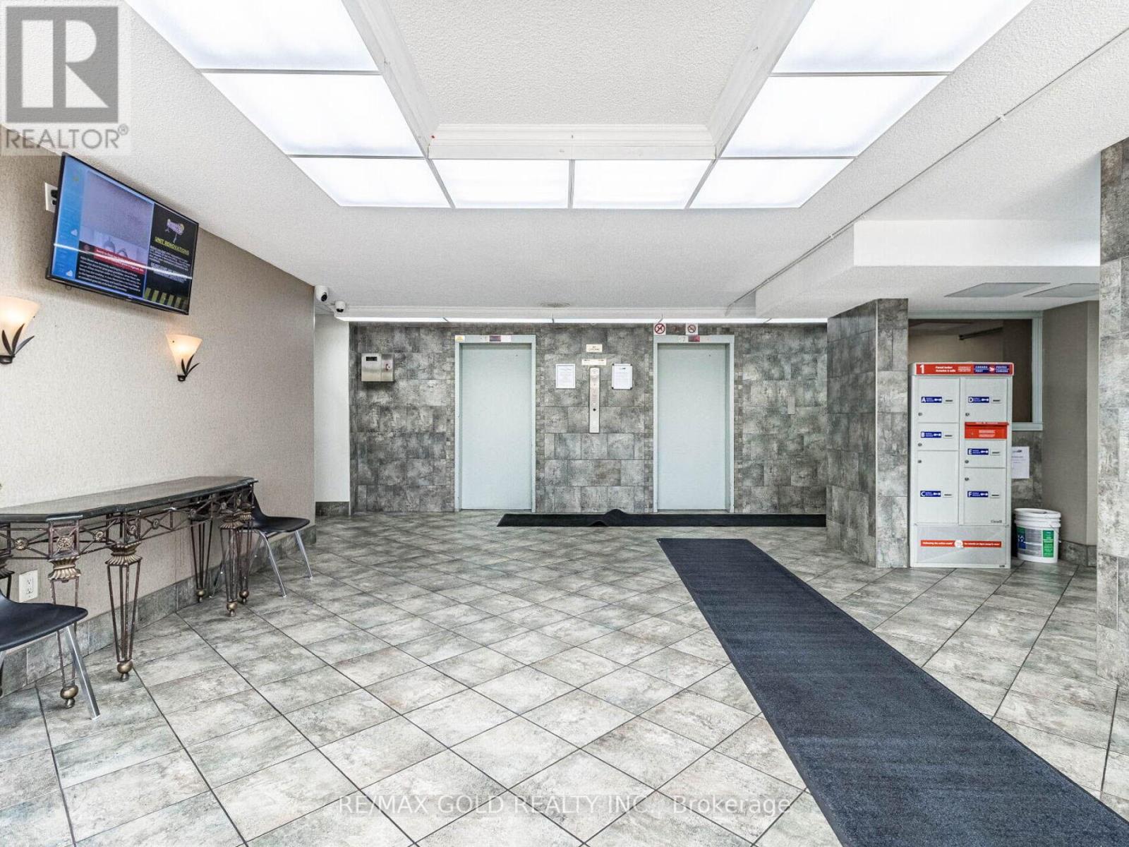 1010 - 17 KNIGHTSBRIDGE ROAD