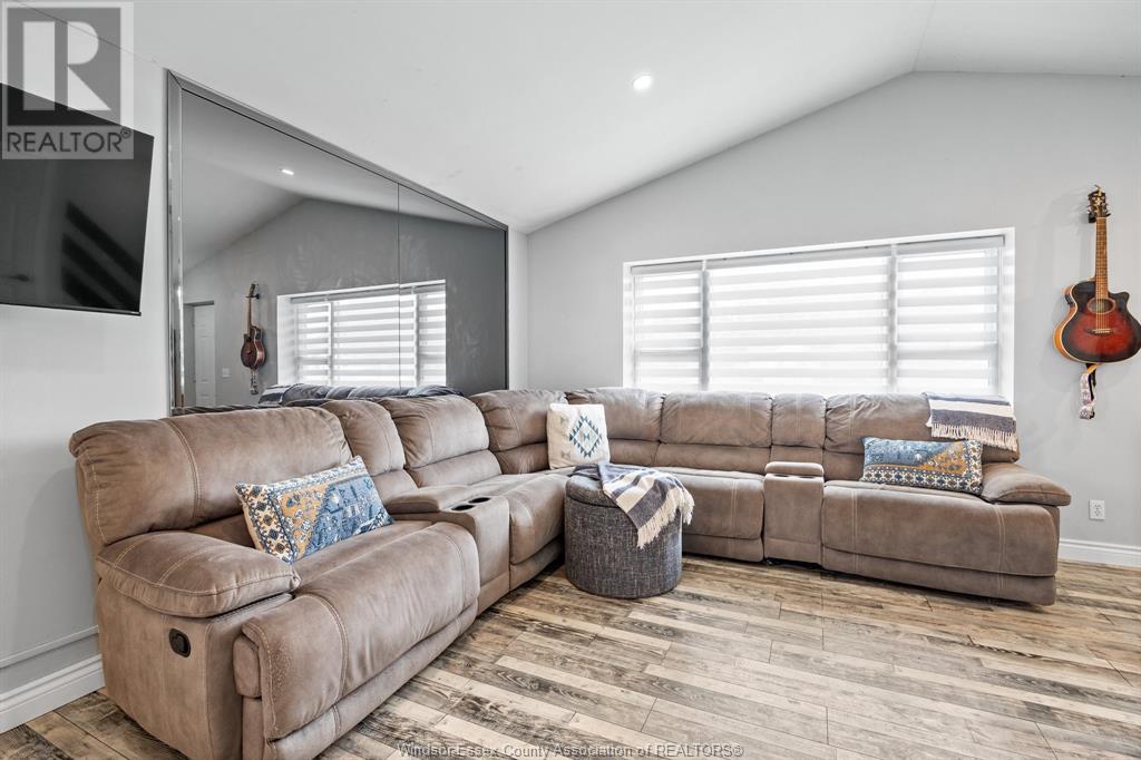2736 COUNTY RD 42