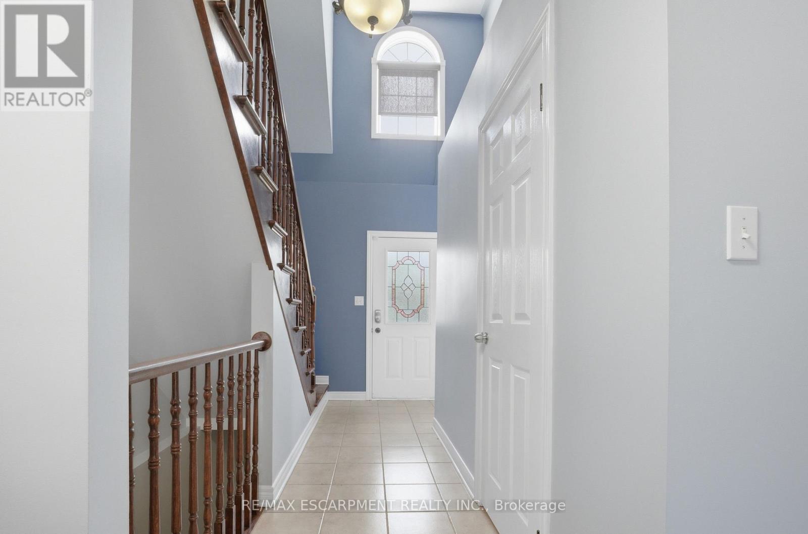 426 BARRINGTON COURT