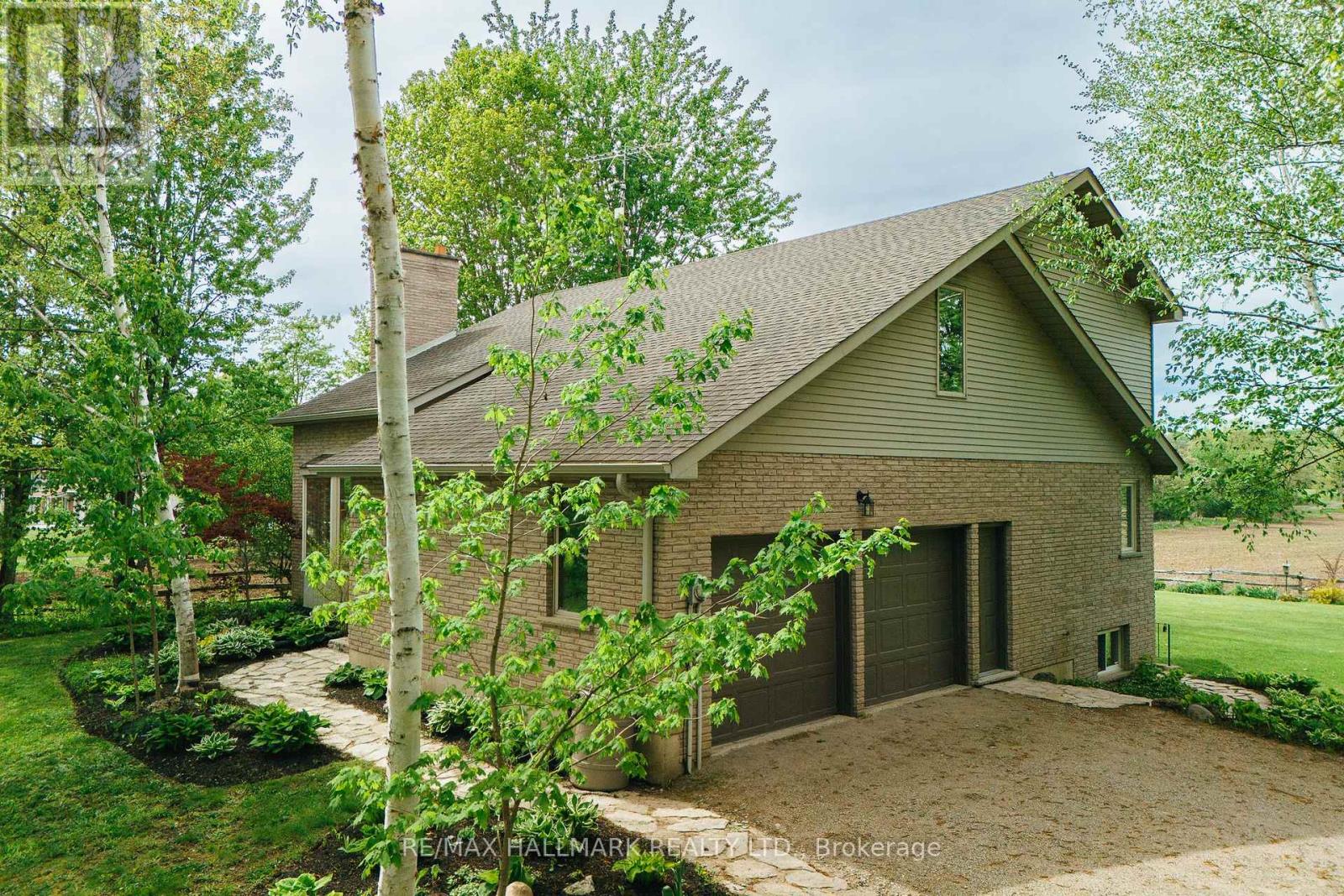 Photo 1 of 28 — 1998 MORRISON ROAD, North Dumfries, ON N1R5S2