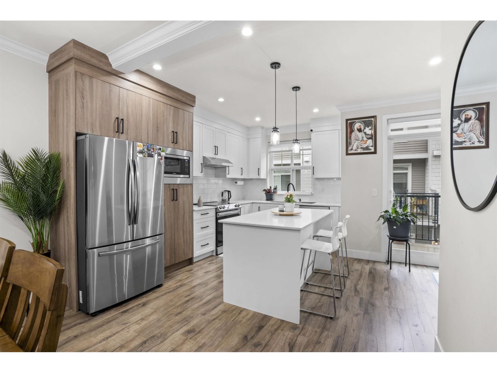 11 2033 MCKENZIE ROAD