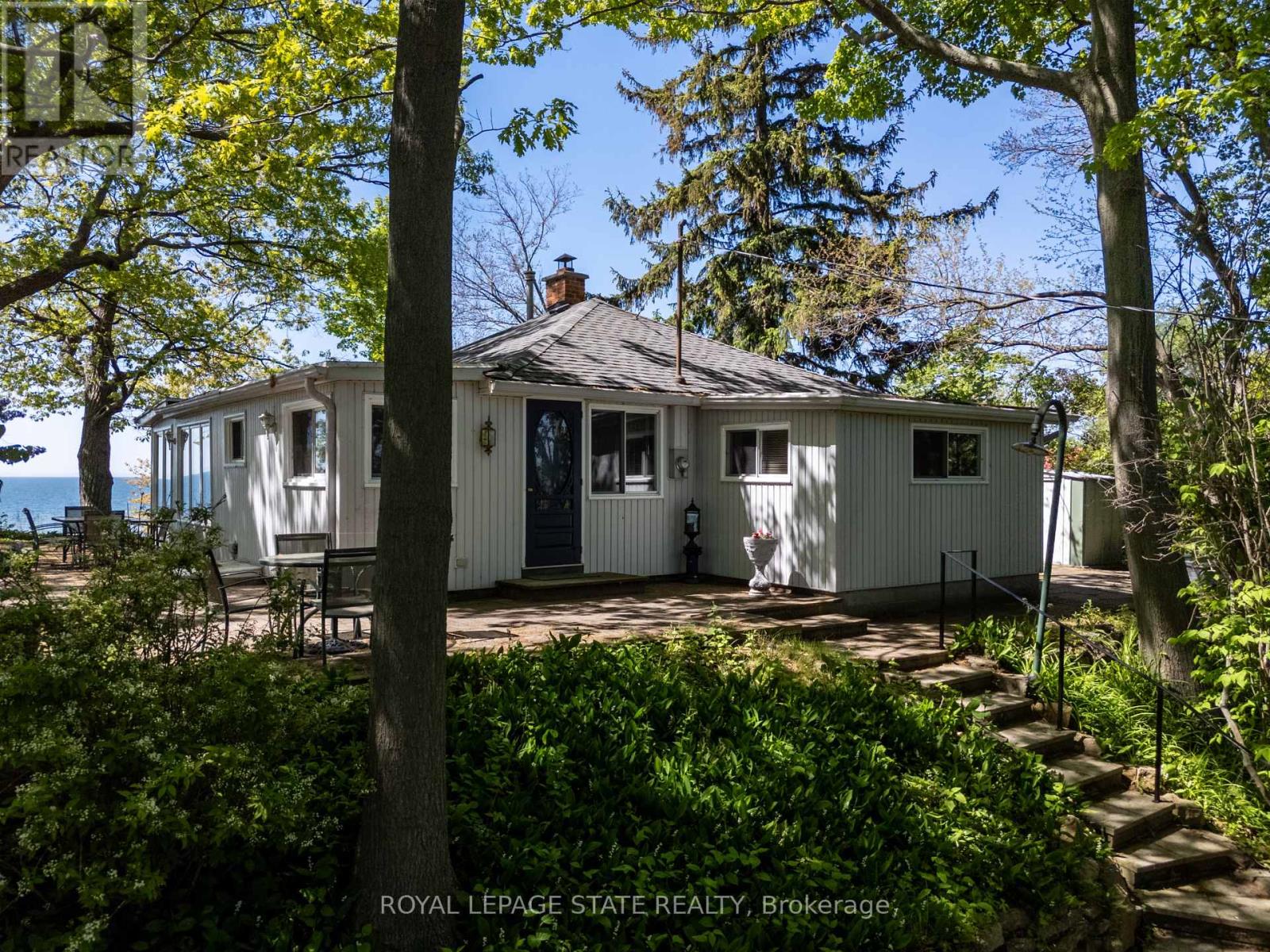 Photo 1 of 46 — 689 SANDY BAY ROAD, Haldimand (Dunnville), ON N1A2W6