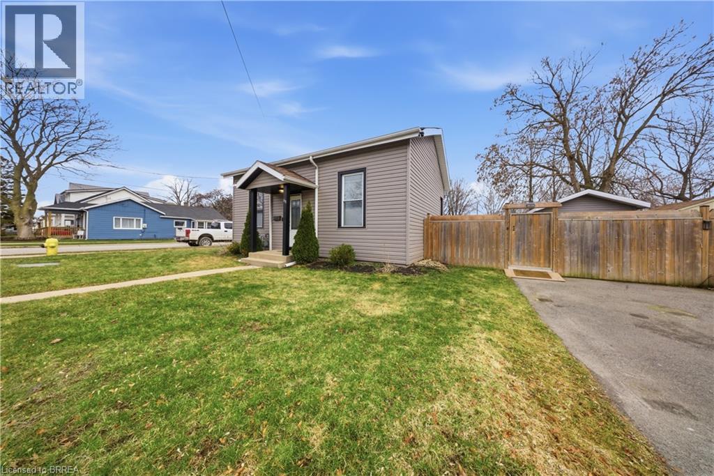 64 RICHARDSON Street