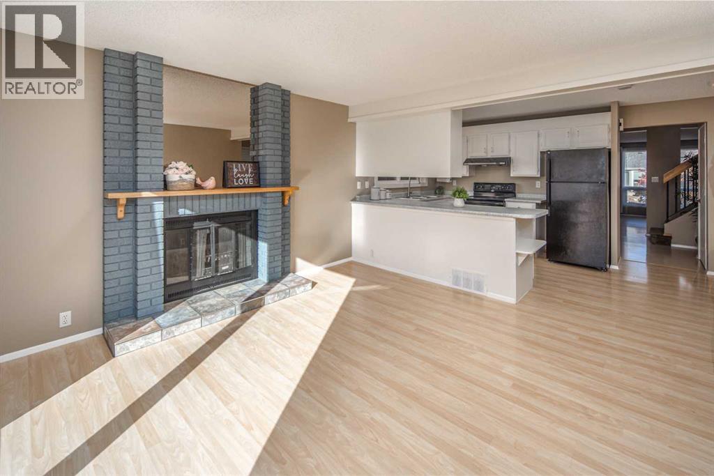 27 Strathearn Crescent SW