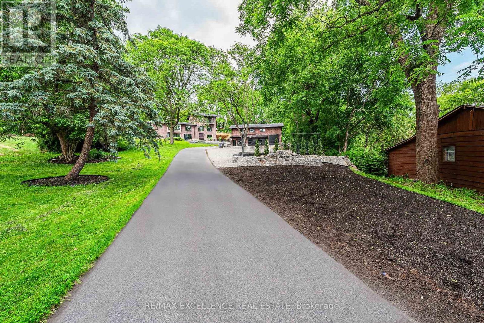 8949 MISSISSAUGA ROAD