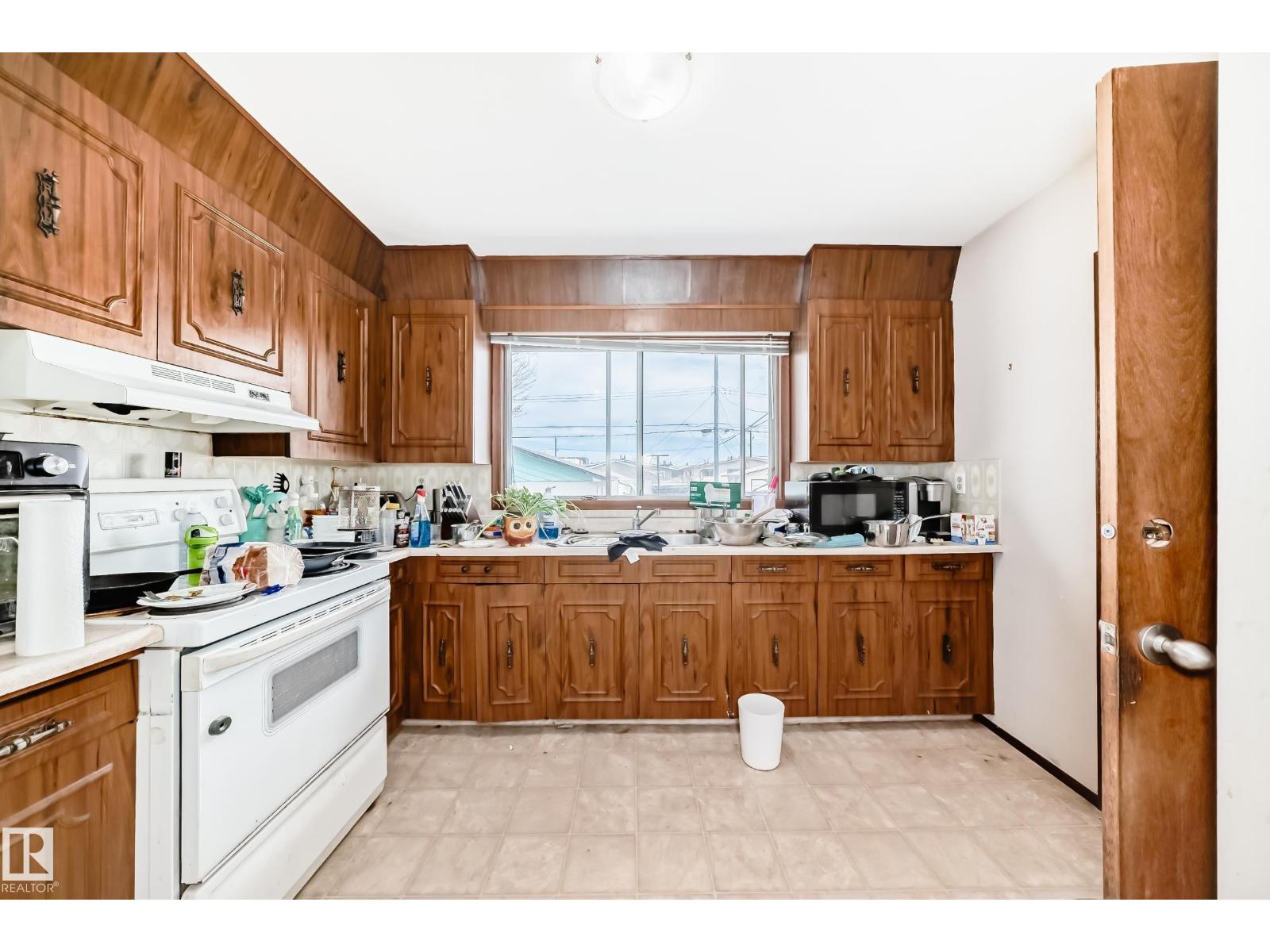 12825 102 ST NW