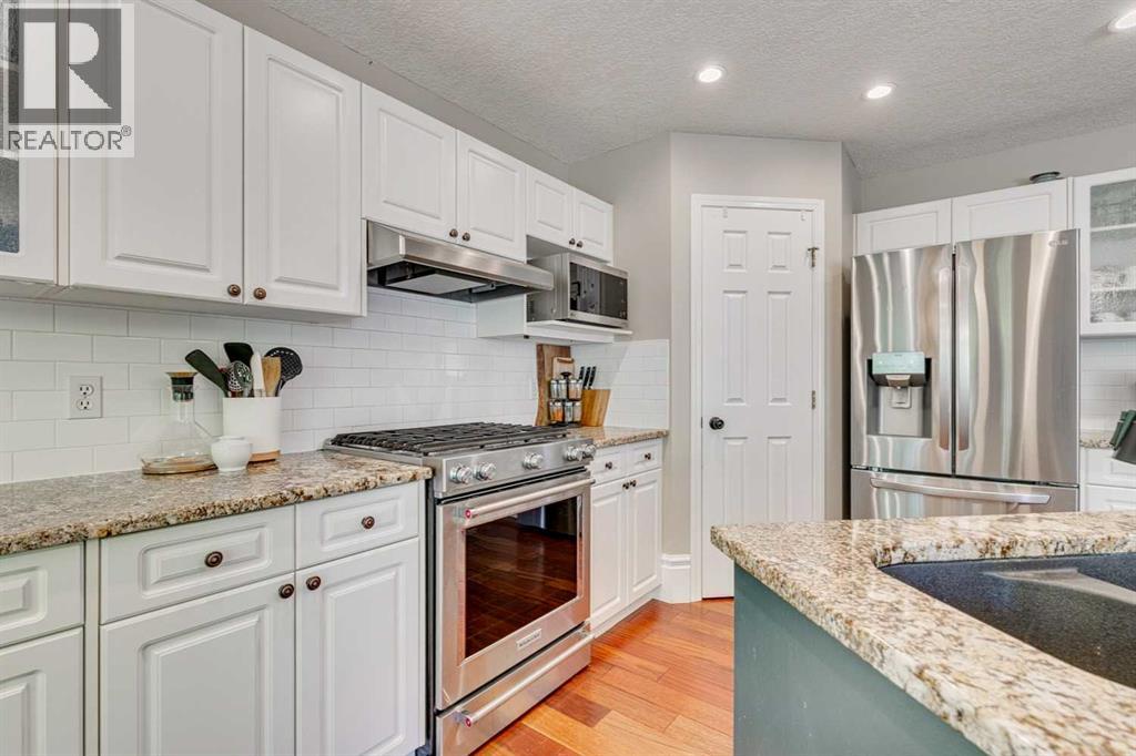 219 Chapalina Place SE