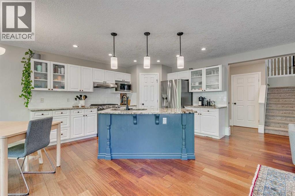 219 Chapalina Place SE