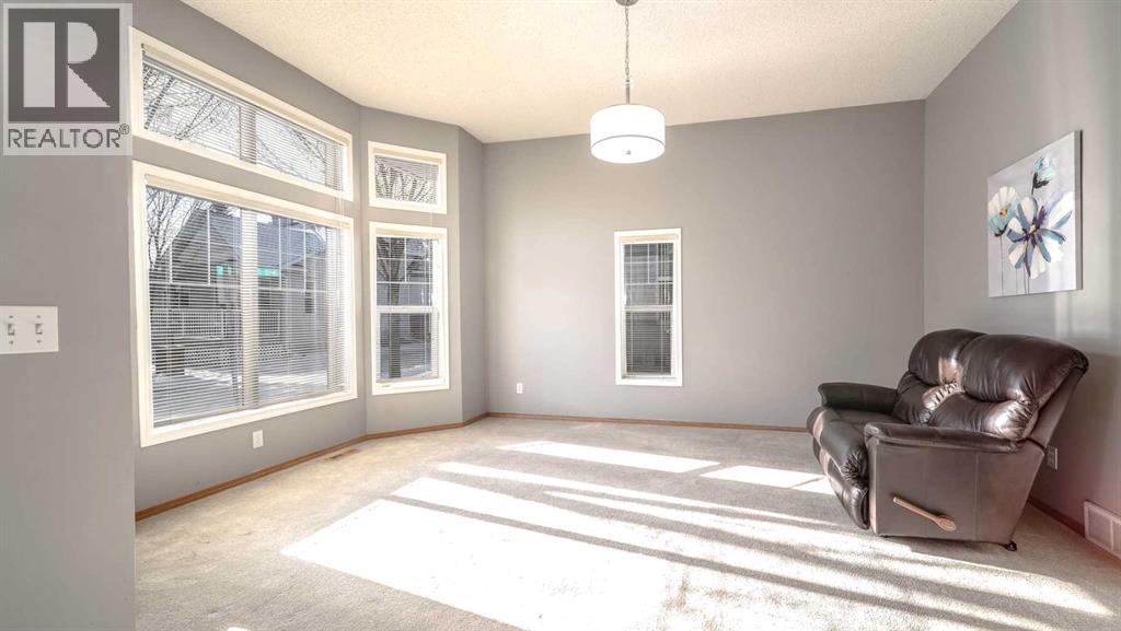 19 Prestwick Pond Terrace SE