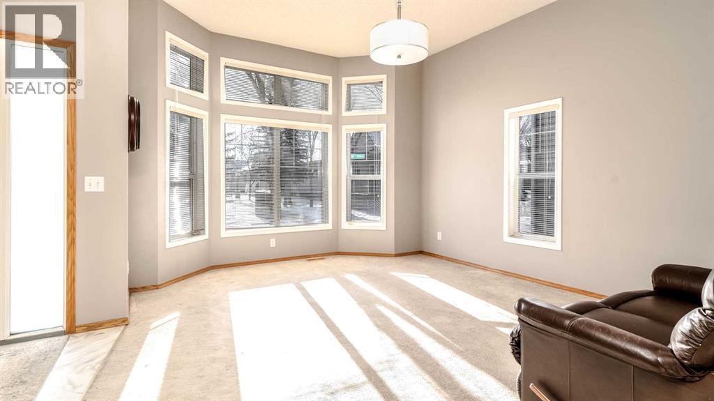 19 Prestwick Pond Terrace SE