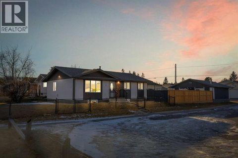 8 Malvern Crescent NE Calgary AB T2A6Z6
