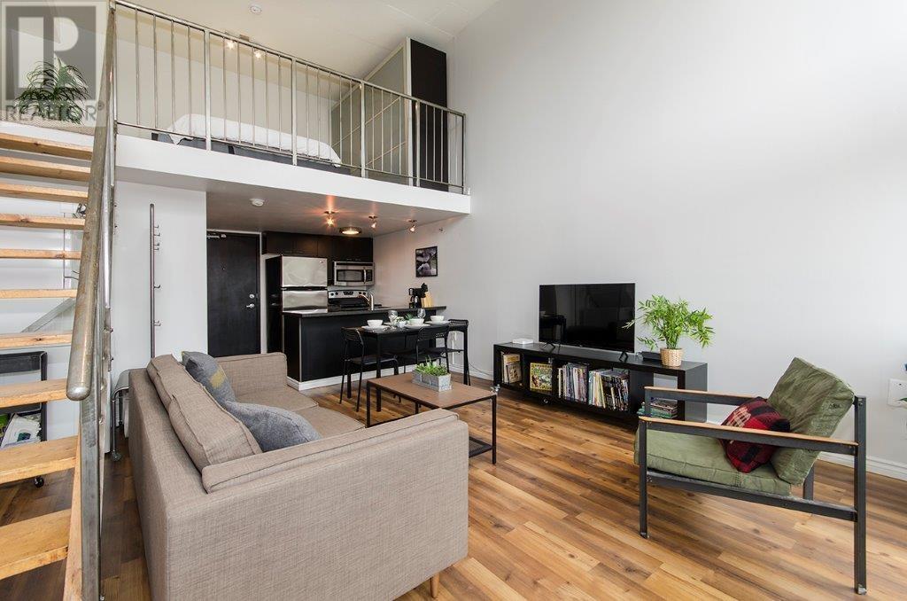 407 1 E CORDOVA STREET