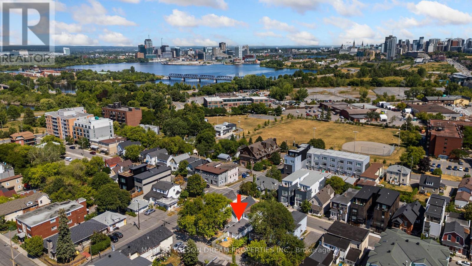 104 CARRUTHERS AVENUE