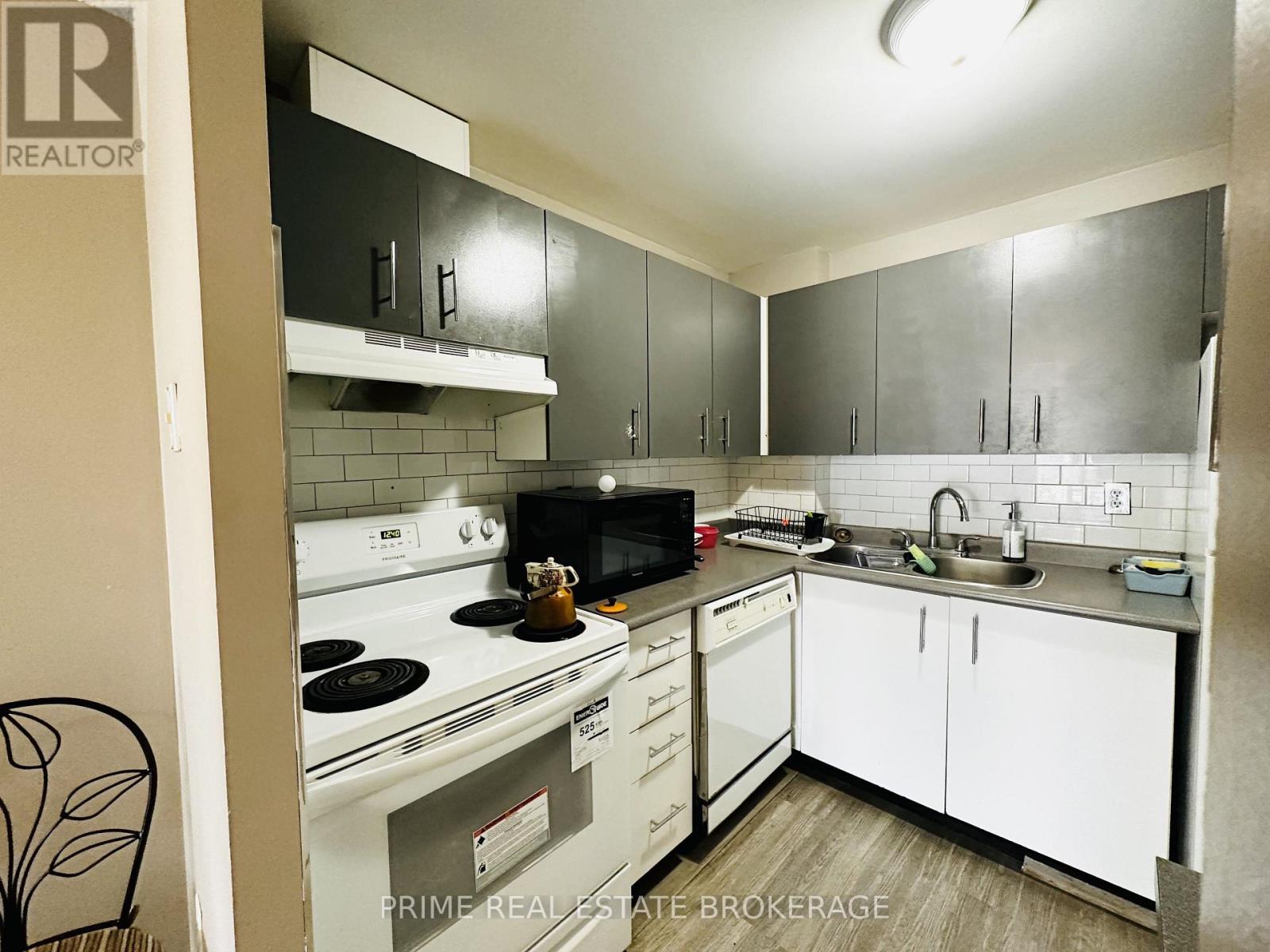 204 - 626 FIRST STREET