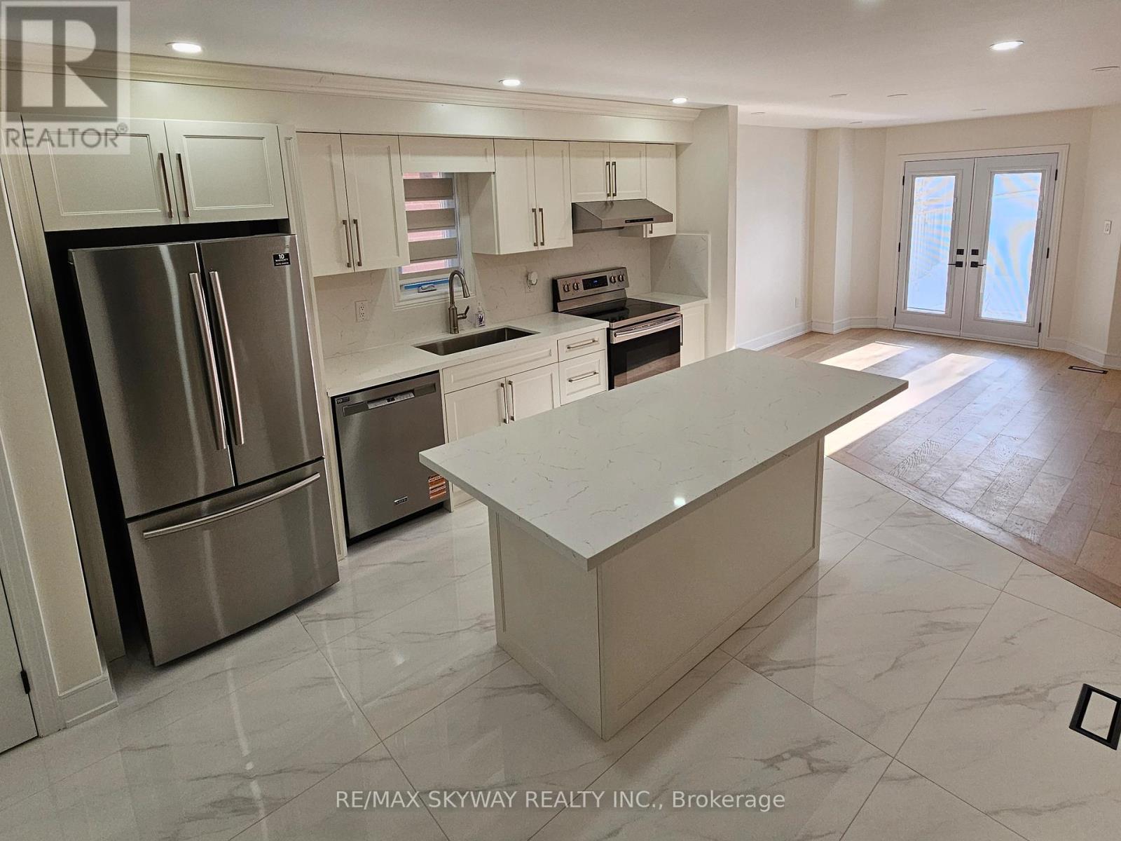 5524 CORTINA CRESCENT