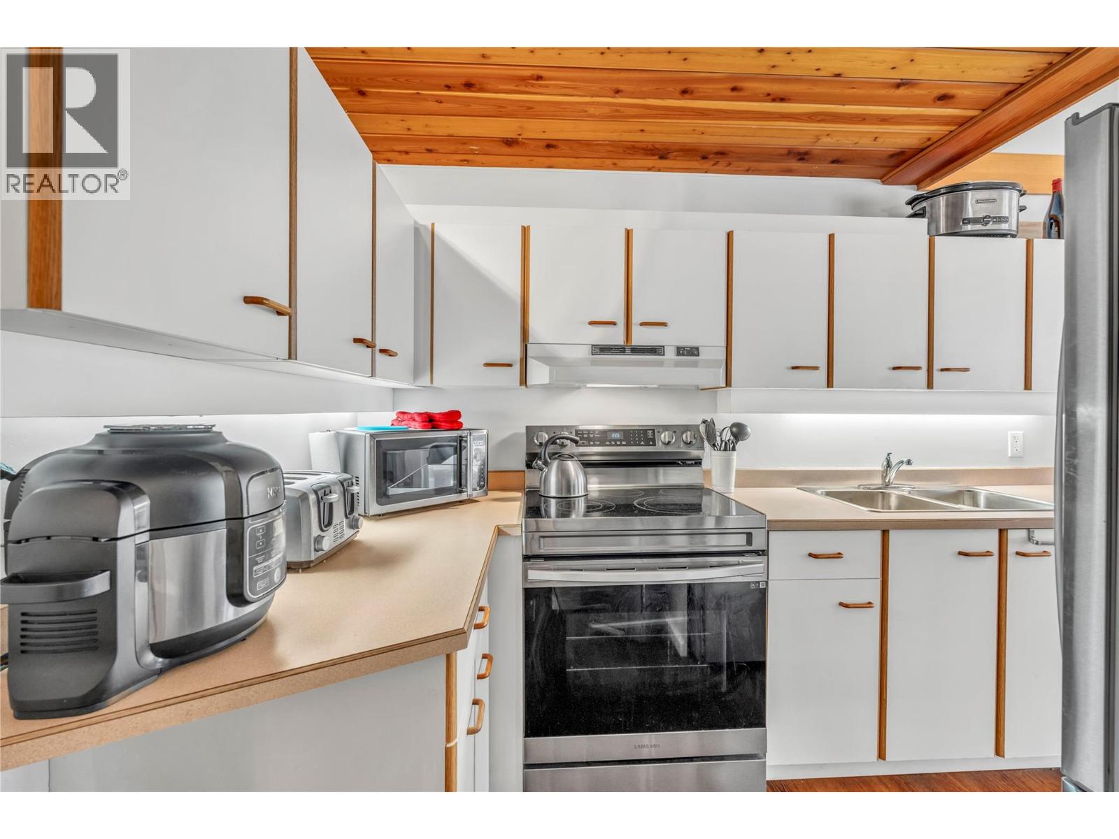 156 Clearview Crescent Unit# 101