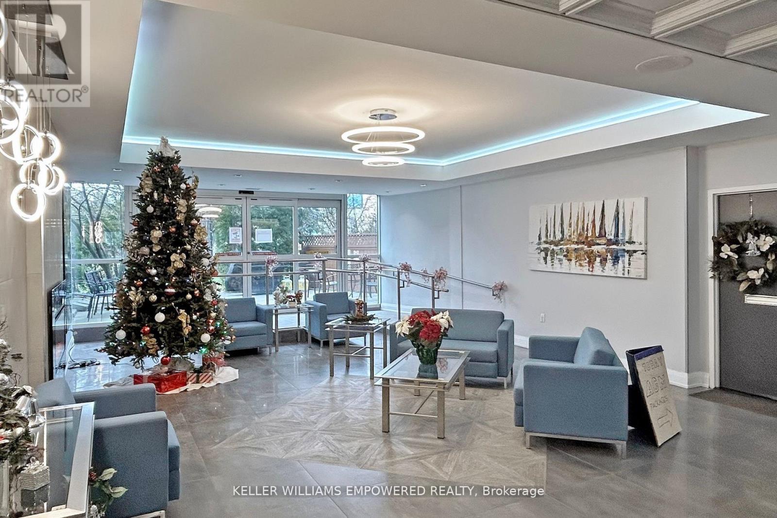 707 - 20 HARDING BOULEVARD W