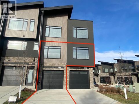 261 Royal Elm Road NW Calgary AB T3G0G8