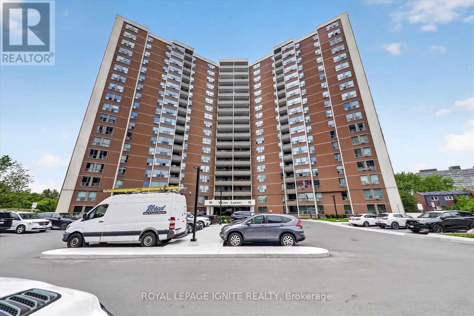 208 - 15 VICORA LINK WAY