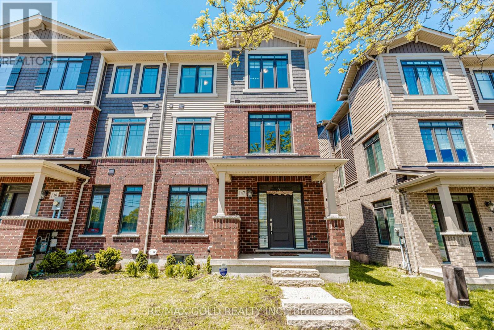 147 HIBISCUS LANE