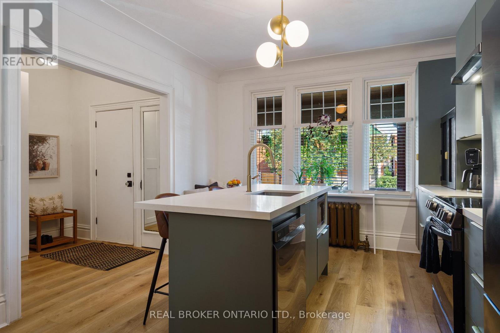 202 PROSPECT STREET S