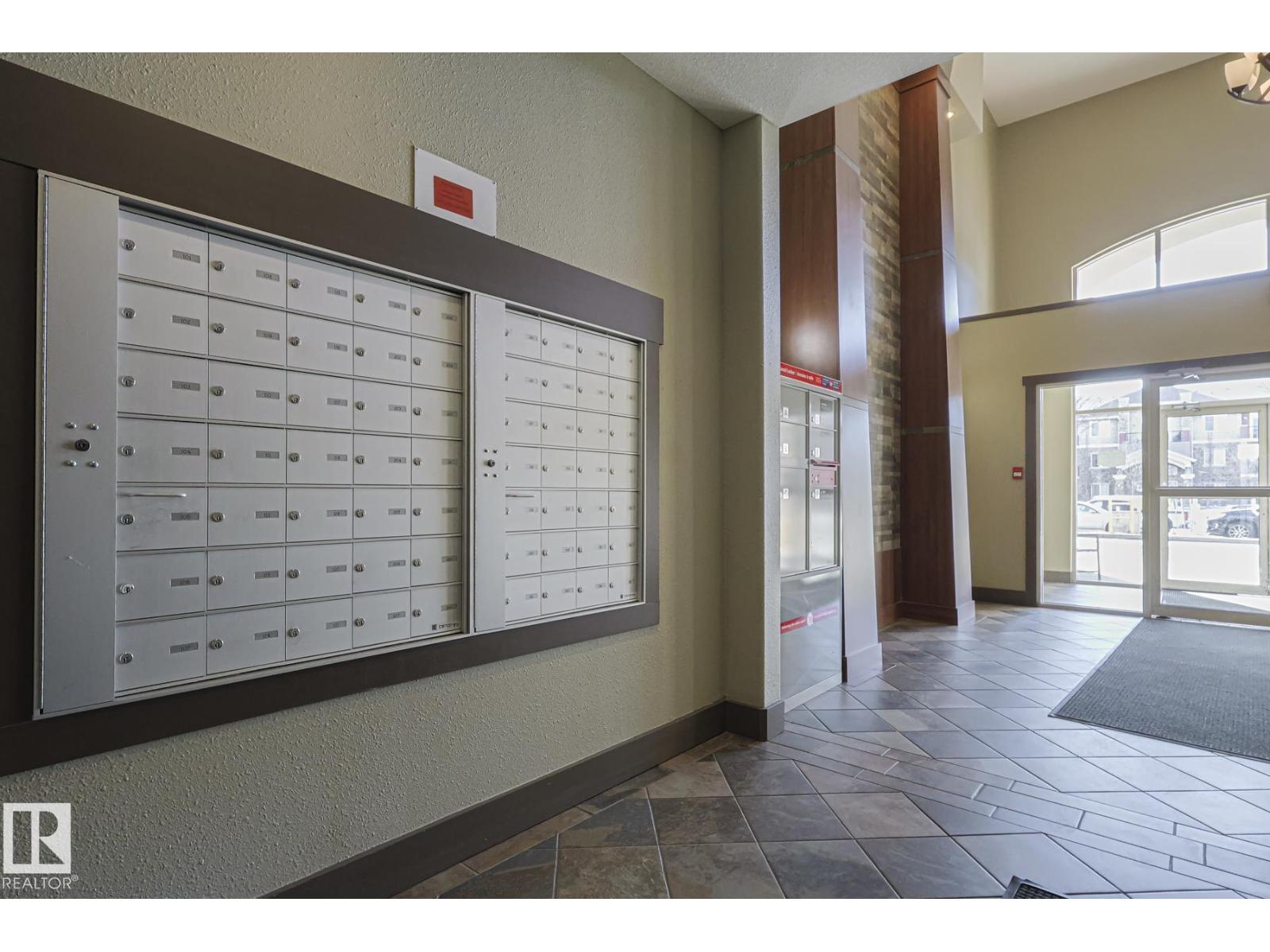 #105 2503 HANNA CR NW