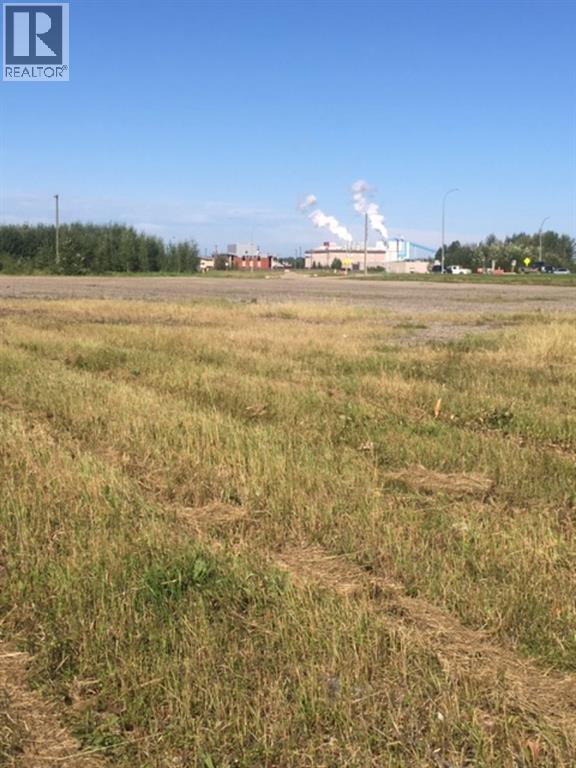 Photo 1 of 7 — 4933 Dahl Drive, Whitecourt, AB T7S1X6