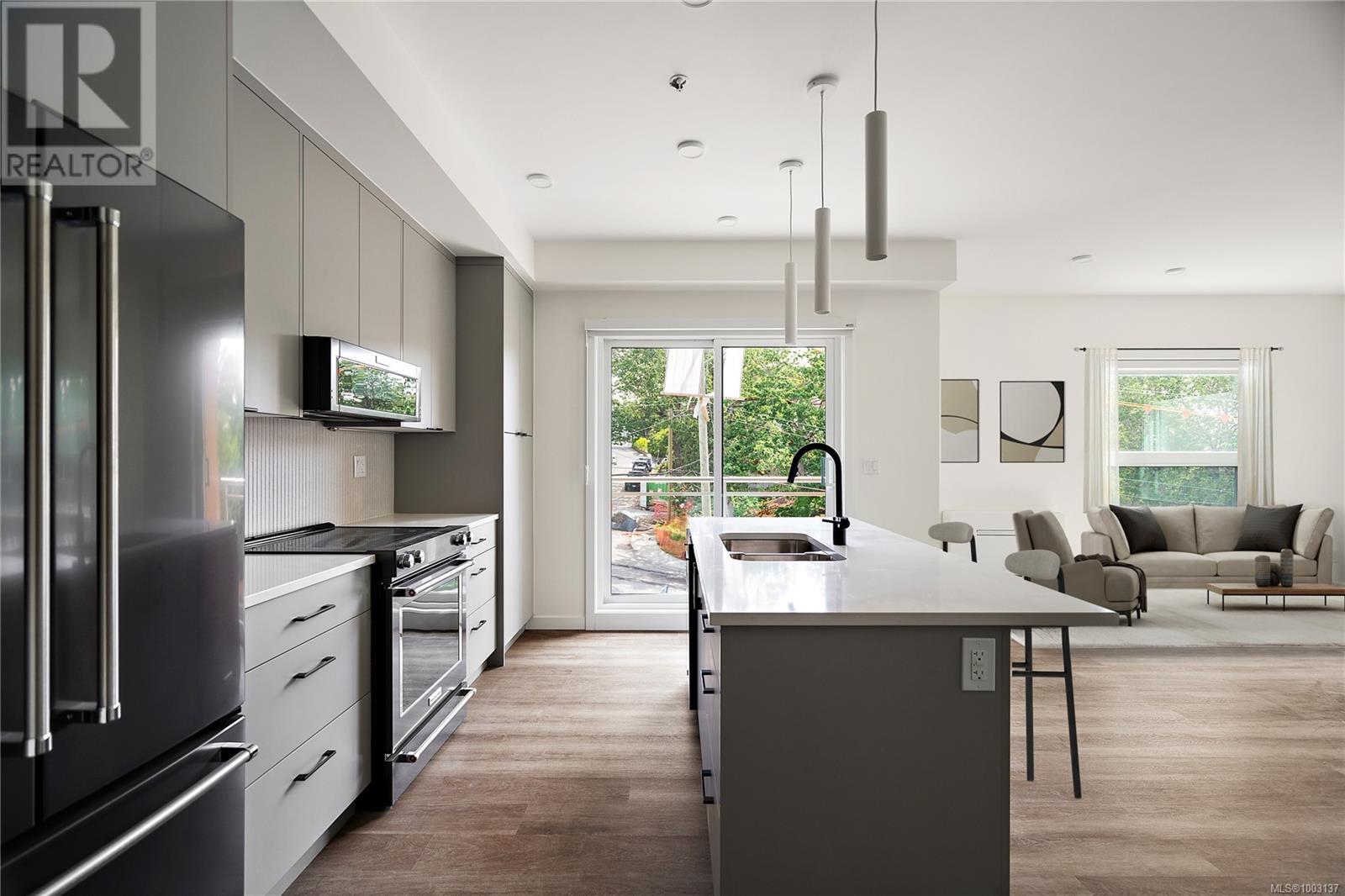 B507 1102 Esquimalt Rd