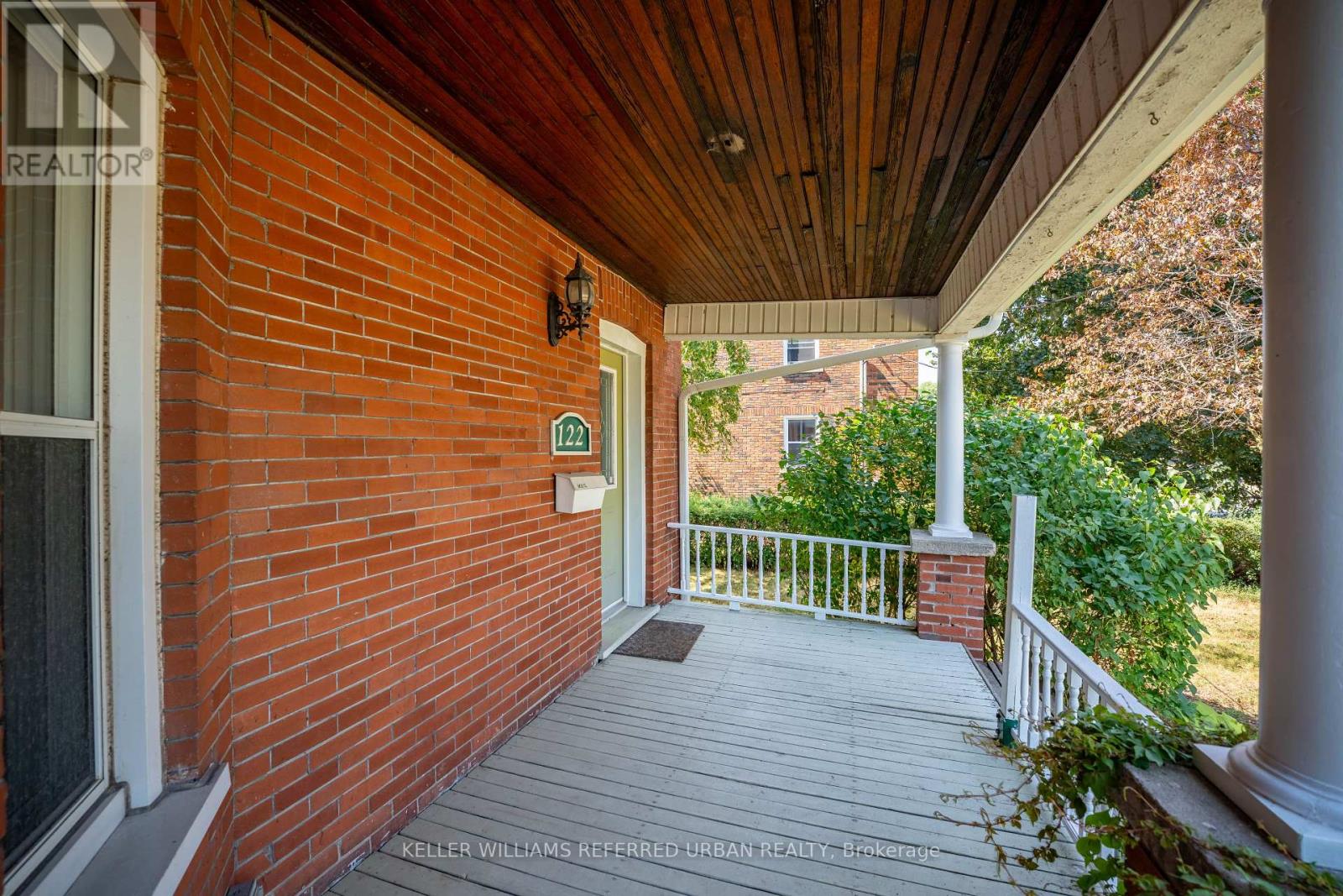 122 QUEEN STREET